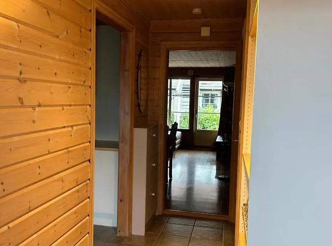 Cozy Scandinavian In - Free Parking And Close To Many Amenities アパート