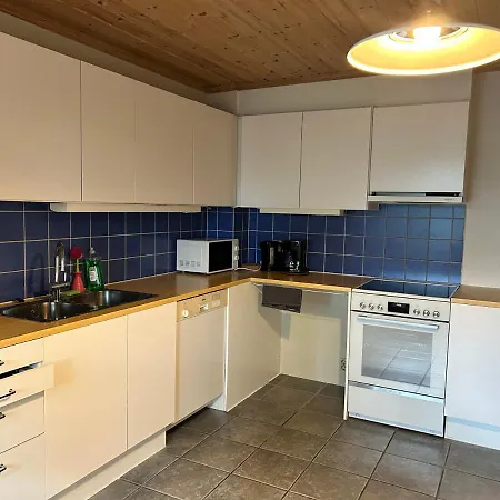 Cozy Scandinavian In - Free Parking And Close To Many Amenities Daire